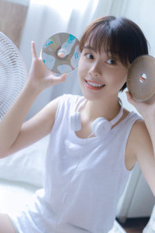 JK制服女高中生自慰网站